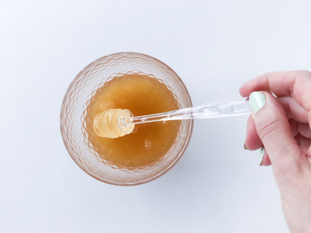 Melhores alimentos para bebês de 6 meses: guia prático da IA 3 Bebê pode comer mel?