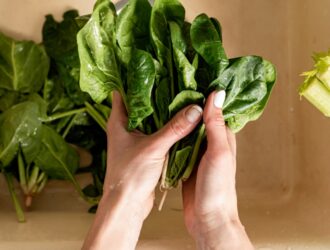 Como higienizar e conservar verduras em 5 passos