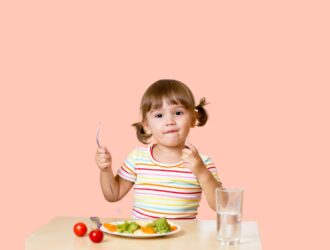 Rotina alimentar para crianças: 3 dicas para montar uma