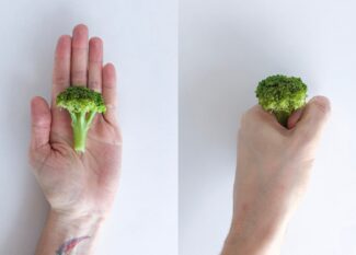 Como cortar alimentos no BLW para bebê de 6 meses?