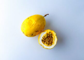 Bebê pode comer com semente? 5 alimentos seguros e liberados