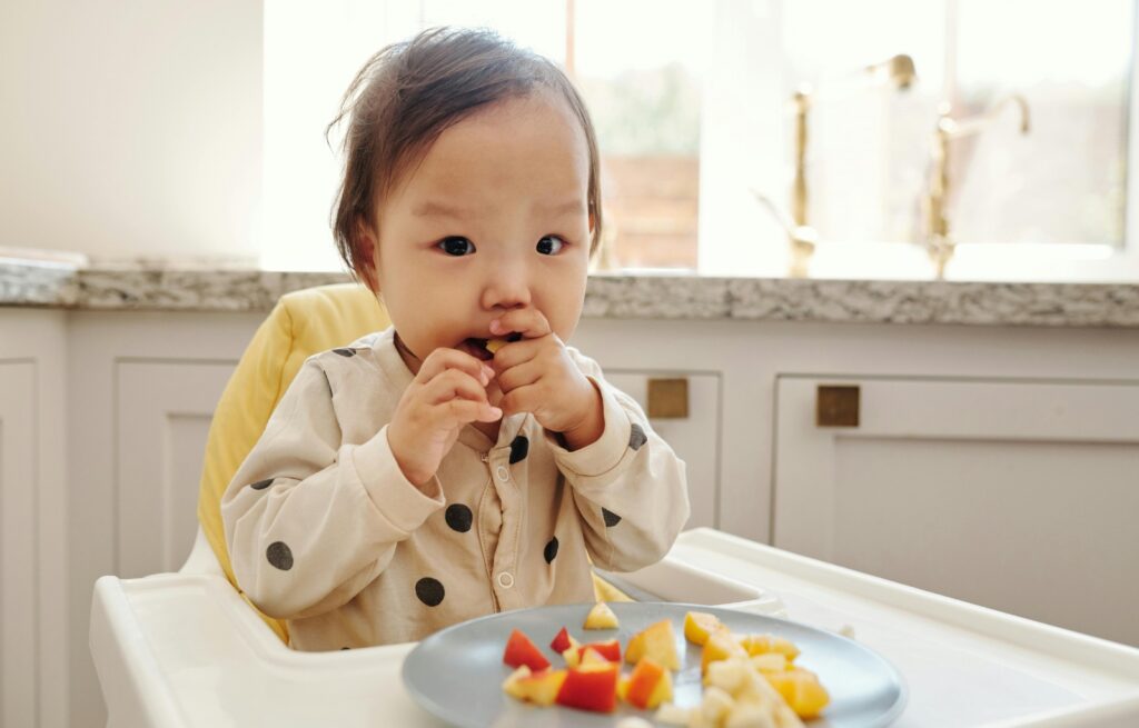 Descubra os alimentos que ajudam no desenvolvimento do bebê