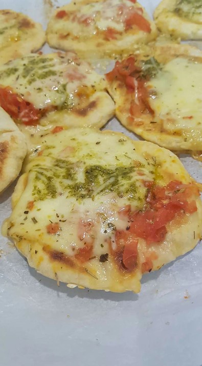 5 receitas de jantares rápidos para crianças que amam lanche 7 Receitas de jantares rápidos para crianças - Pizza de frigideira