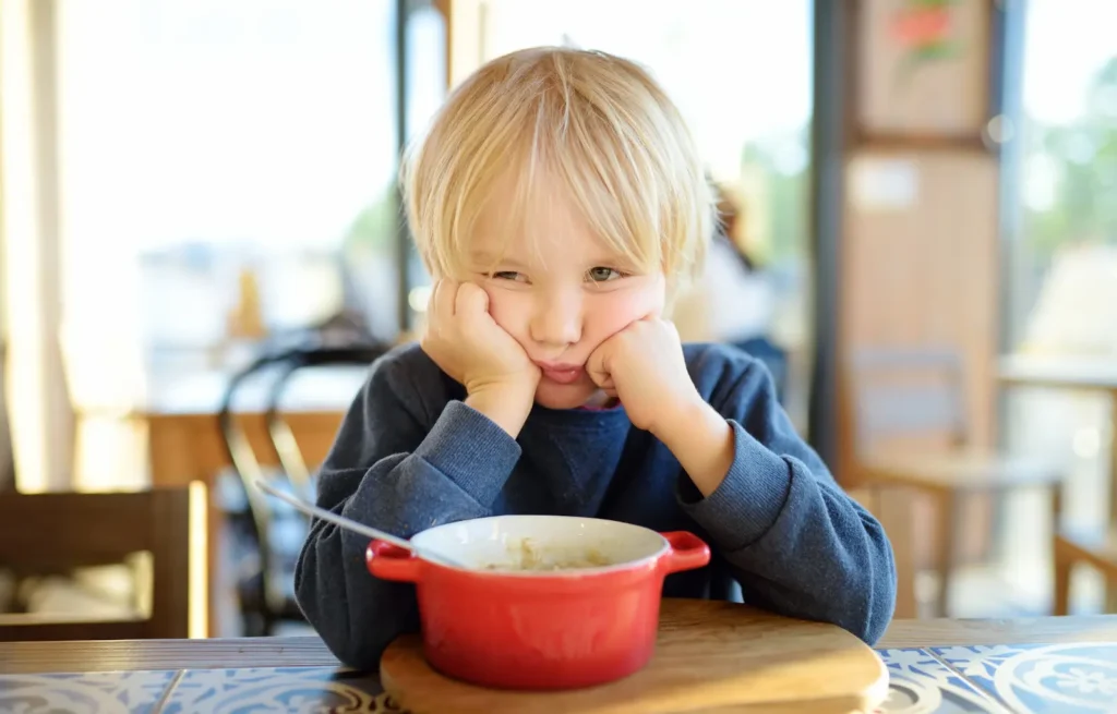 Criança que não come? Entenda o que pode estar por trás