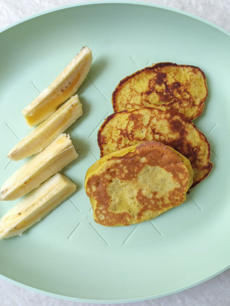 Café da manhã do bebê - Panqueca de Banana