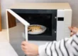 Micro-ondas faz mal? Entenda o que é mito e o que é verdade